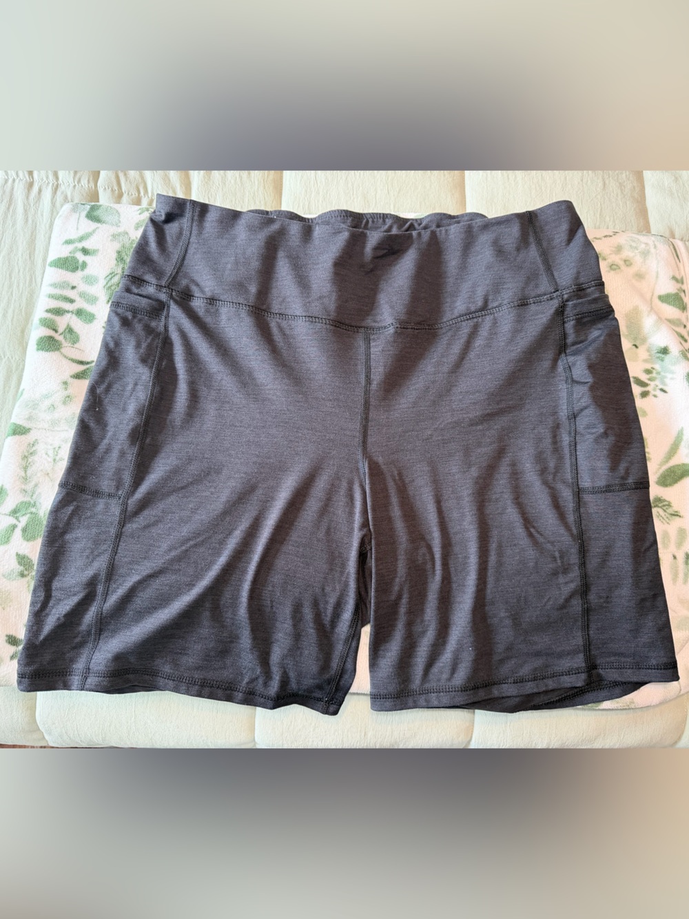 torrid Black Active Pocket Biker Shorts size 2